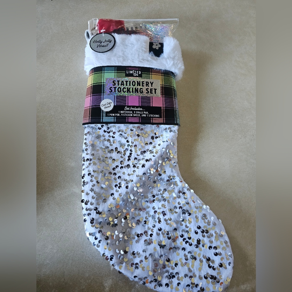 White& Silver Sequin Stocking Stationary Set
